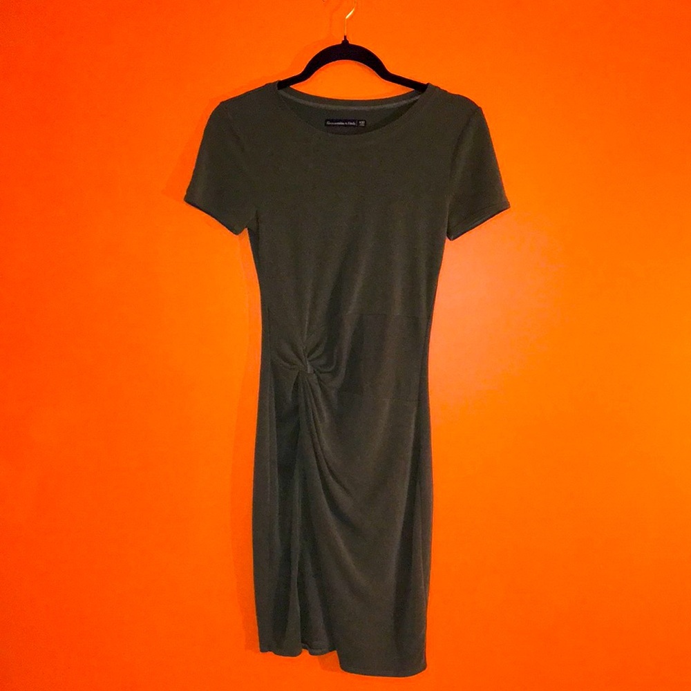 Abercrombie & Fitch Army Green Tee Shirt Style Faux Wrap Casual Dress Size XST